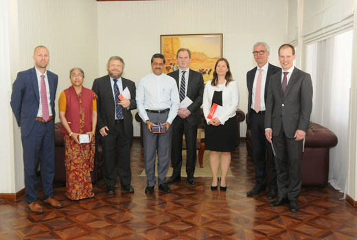 DUTCH HEALTHCARE OFFICIALS VISIT GULF MEDICAL UNIVERSITY 1